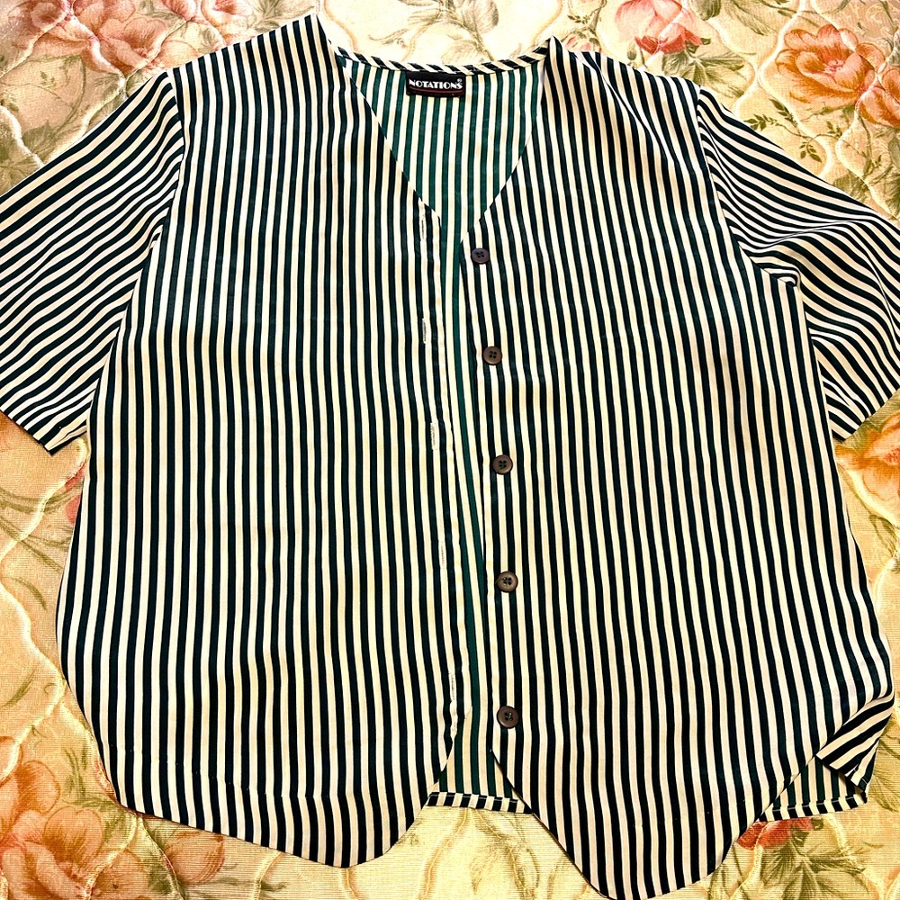 Horizon Sleek button up top